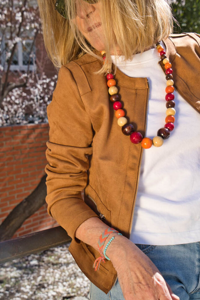 chaqueta-efecto-ante-marron-bee-pipa